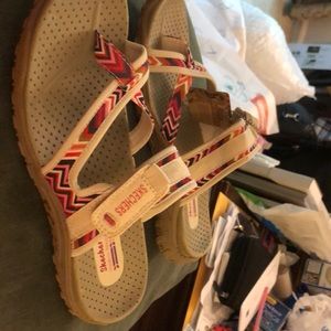 Active sandals size 11